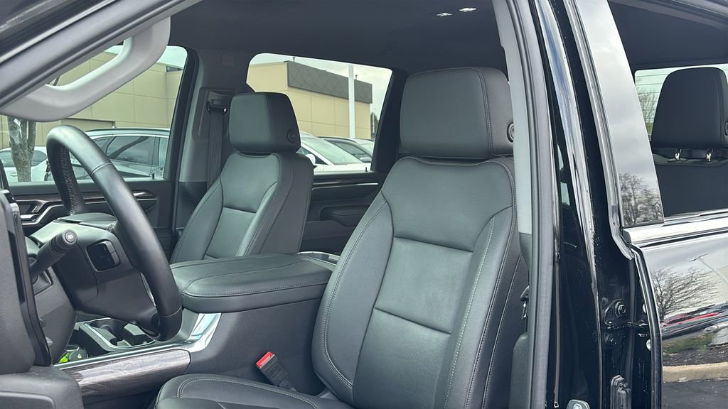 Used 2024 Chevrolet Silverado 3500 LTZ w/ LTZ Plus Package image 10