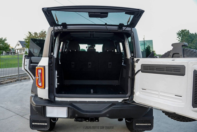 Used 2023 Ford Bronco Badlands w/ Sasquatch Package AWD/4WD image 32
