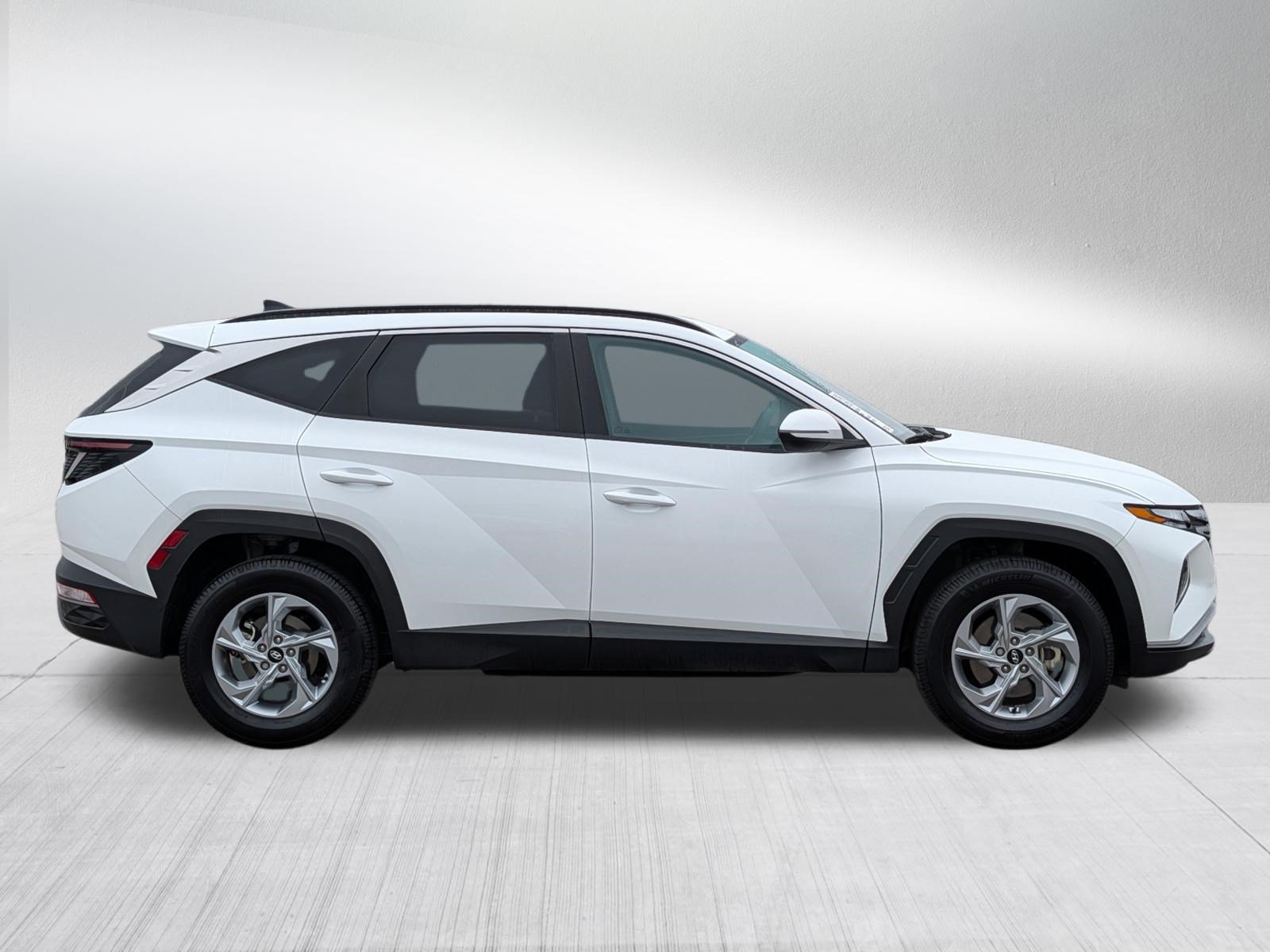 Certified 2023 Hyundai Tucson SEL AWD/4WD image 8