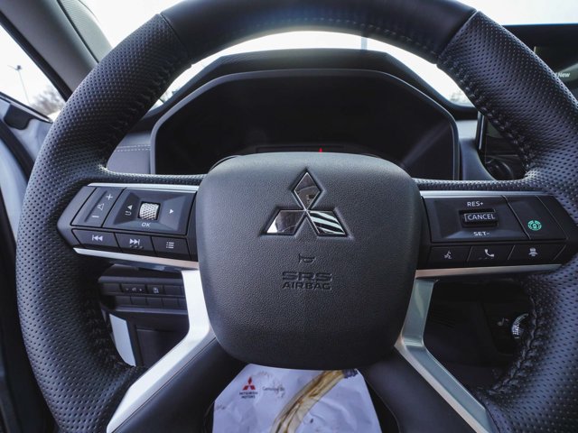 New 2026 Mitsubishi Outlander AWD image 29
