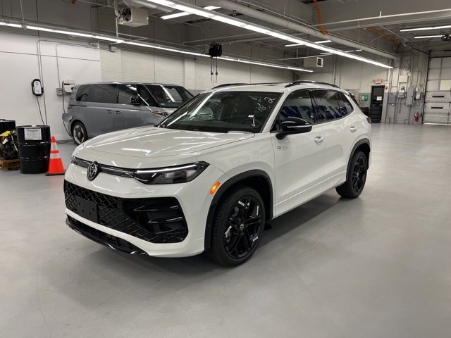 New 2026 Volkswagen Tiguan SE R-Line image 1