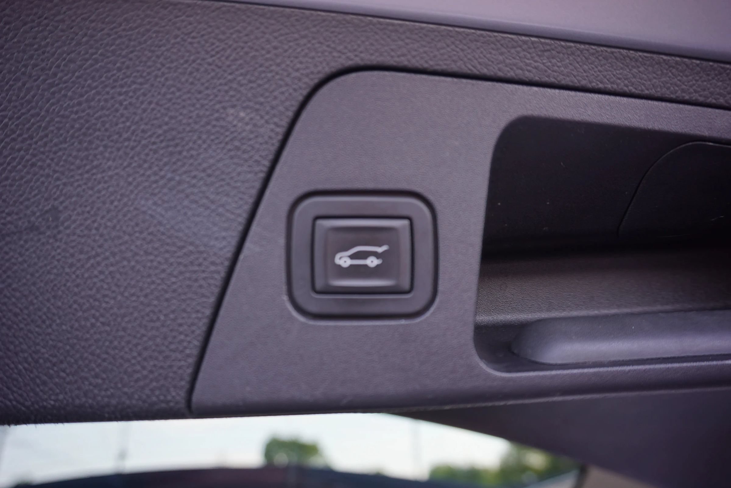 Used 2016 Buick Envision Premium AWD/4WD image 15