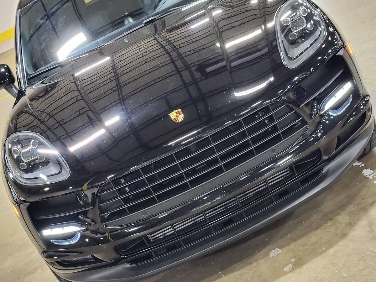 Used 2020 Porsche Macan AWD/4WD image 19
