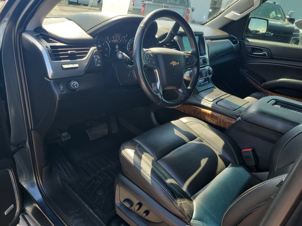 Certified 2019 Chevrolet Suburban Premier RWD image 10