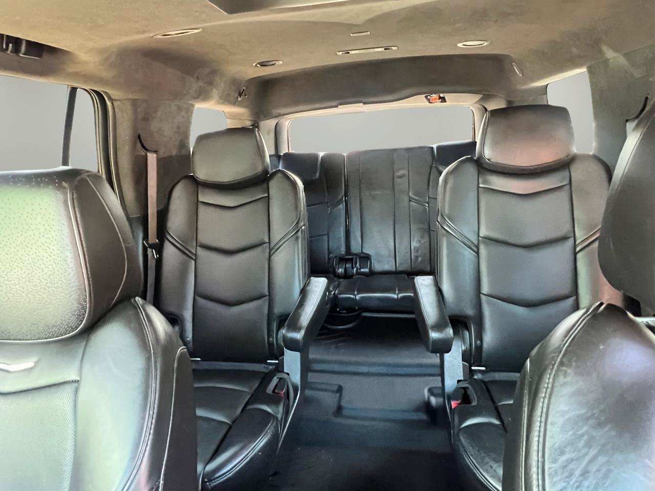 Used 2015 Cadillac Escalade Platinum AWD/4WD image 22