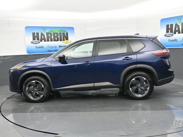 Used 2024 Nissan Rogue SV AWD/4WD image 2