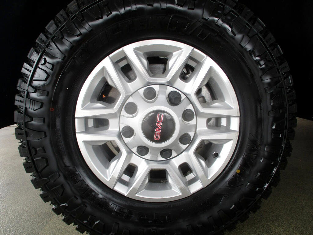 Used 2022 GMC Sierra 2500 SLE w/ SLE Convenience Package image 26