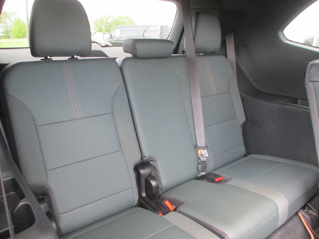 Used 2024 GMC Acadia AT4 w/ Super Cruise Package AWD/4WD image 27