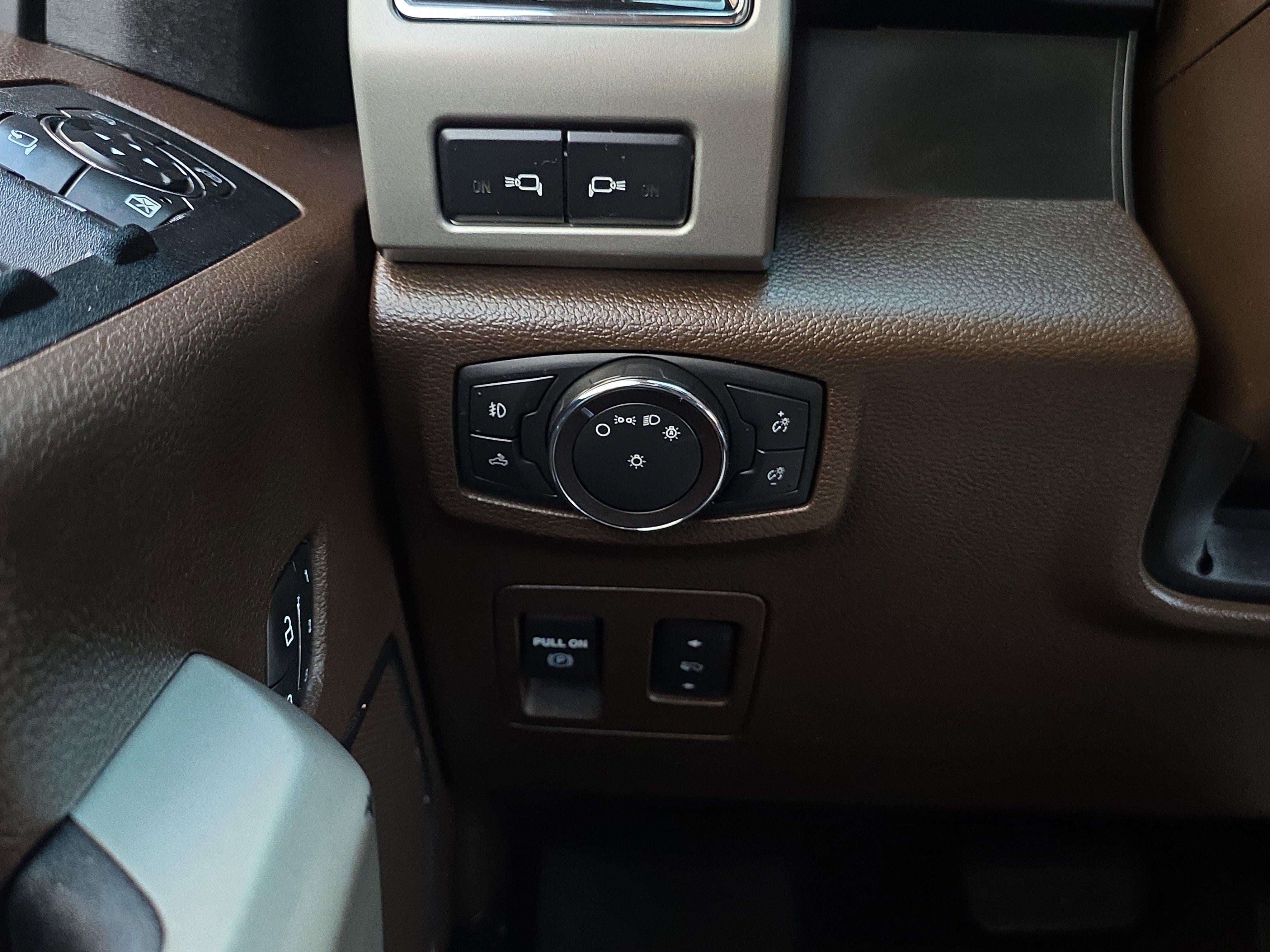 Used 2019 Ford F150 King Ranch w/ Equipment Group 601A Luxury image 38