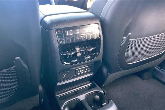 New 2026 Jeep Grand Cherokee L Limited AWD/4WD image 17