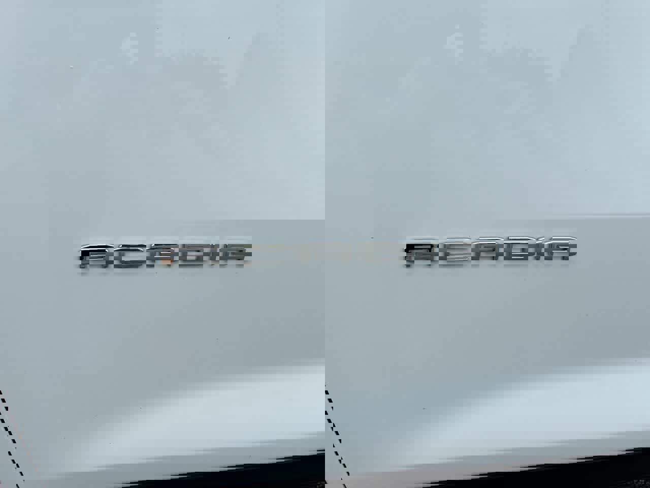 Used 2025 GMC Acadia Elevation image 30