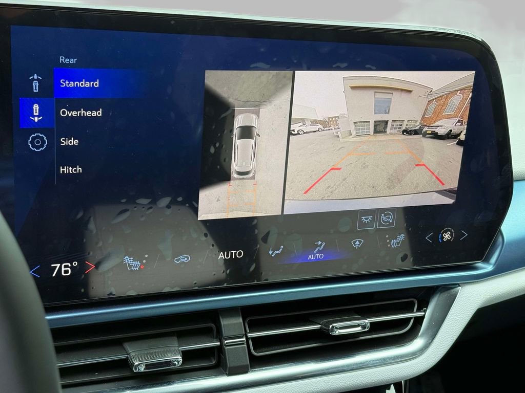 Used 2025 Chevrolet Equinox EV LT image 7