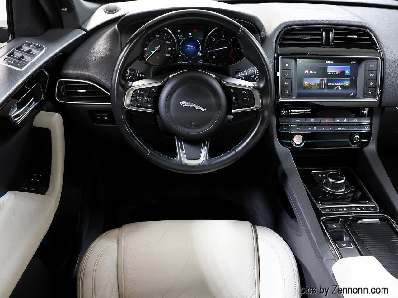 Used 2018 Jaguar F-PACE Prestige image 16