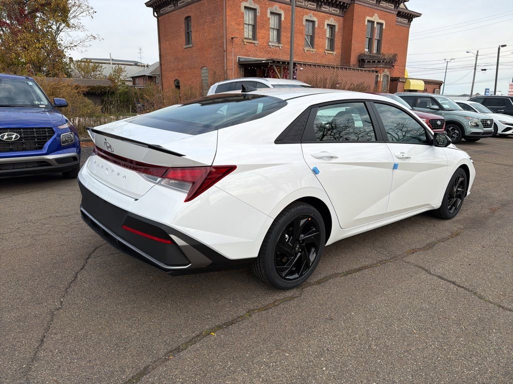 New 2026 Hyundai Elantra Sport image 7