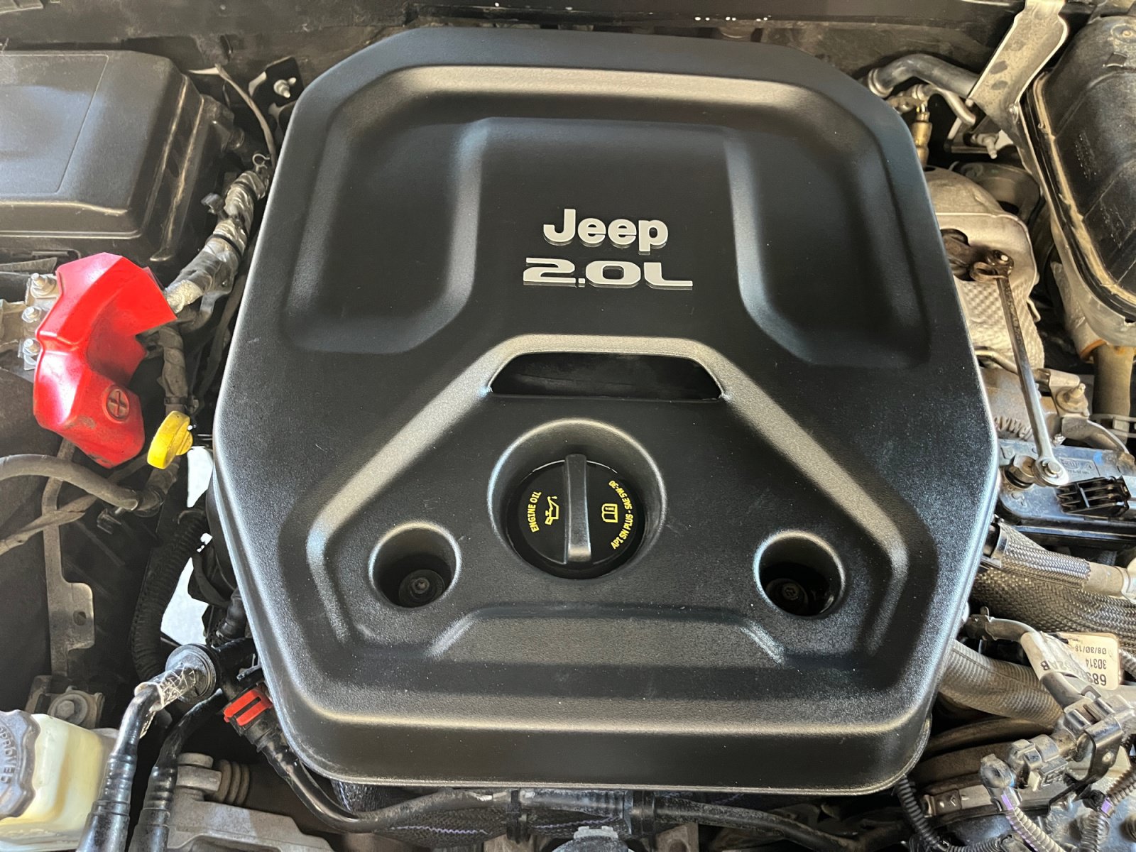 Used 2018 Jeep Wrangler Unlimited Sahara AWD/4WD image 29
