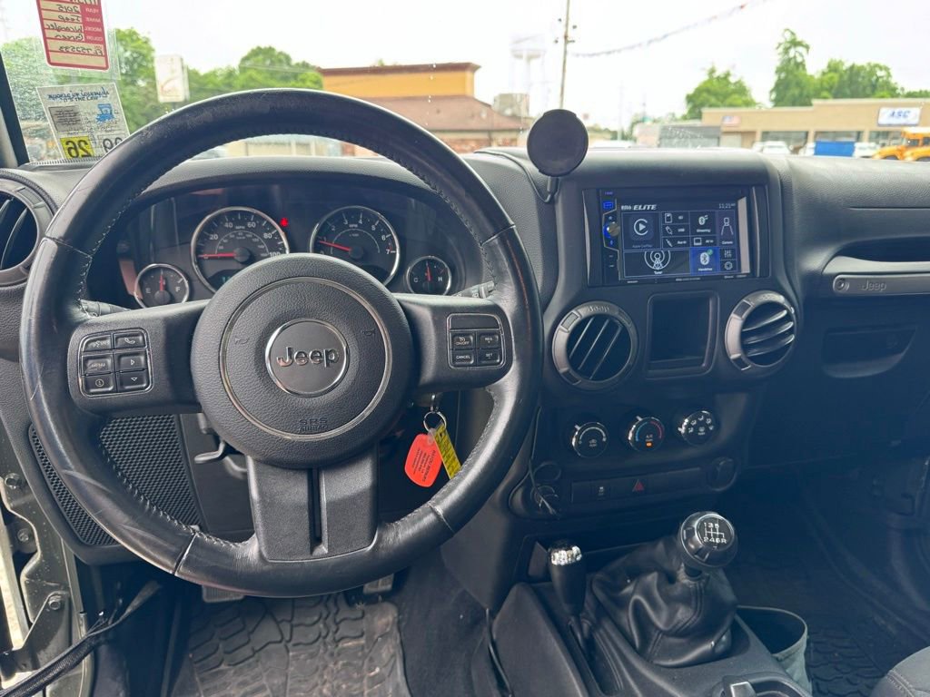 Used 2015 Jeep Wrangler Sport w/ Quick Order Package 23S AWD/4WD image 13