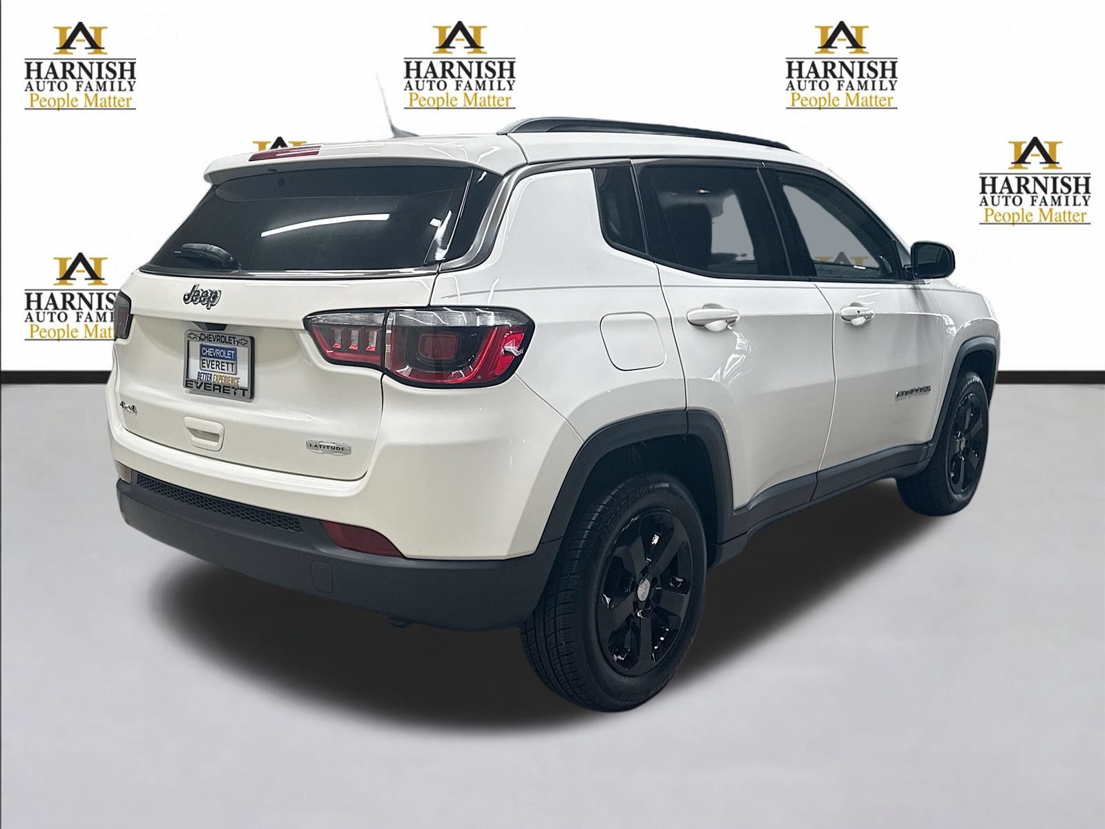 Used 2018 Jeep Compass Latitude w/ Popular Equipment Group AWD/4WD image 5