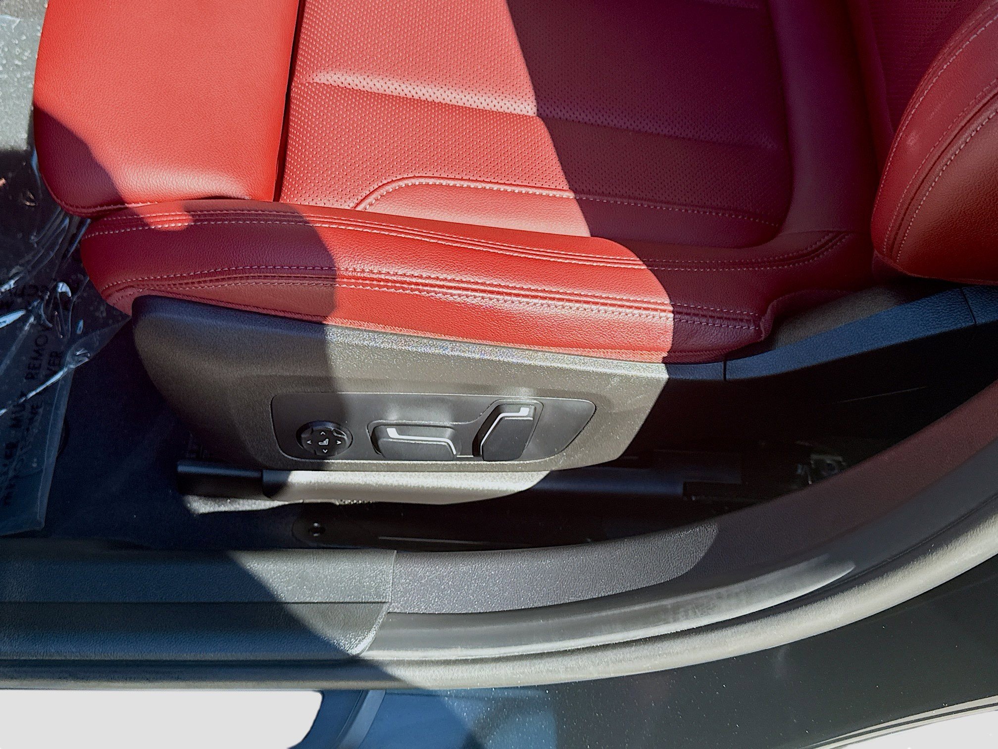 Used 2025 BMW M340i xDrive image 16