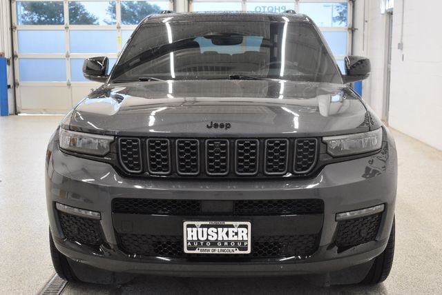 Used 2023 Jeep Grand Cherokee L Summit w/ High Altitude Package AWD/4WD image 3