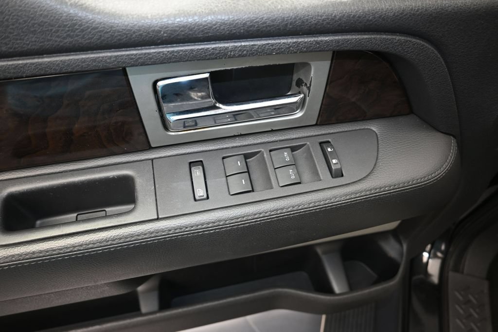 Used 2013 Ford F150 Platinum AWD/4WD image 11