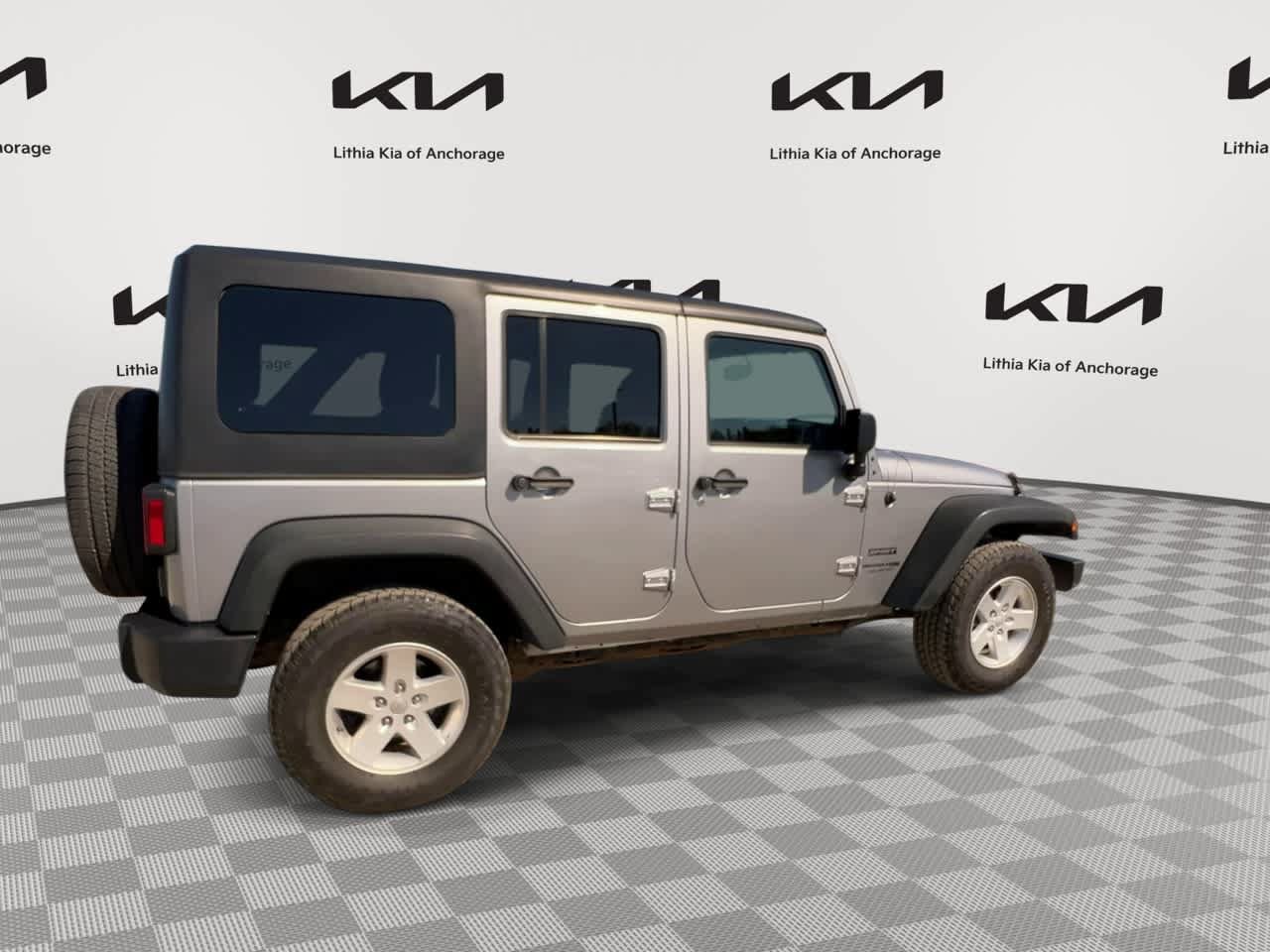 Used 2018 Jeep Wrangler Unlimited Sport S AWD/4WD image 9