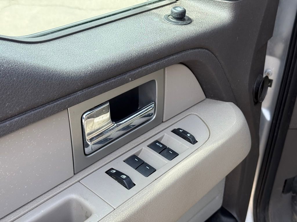 Used 2010 Ford F150 XL image 12