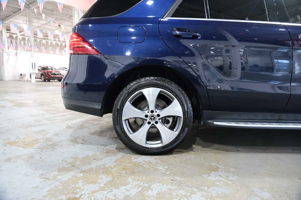 Used 2019 Mercedes-Benz GLE 400 4MATIC w/ Premium 1 Package image 13