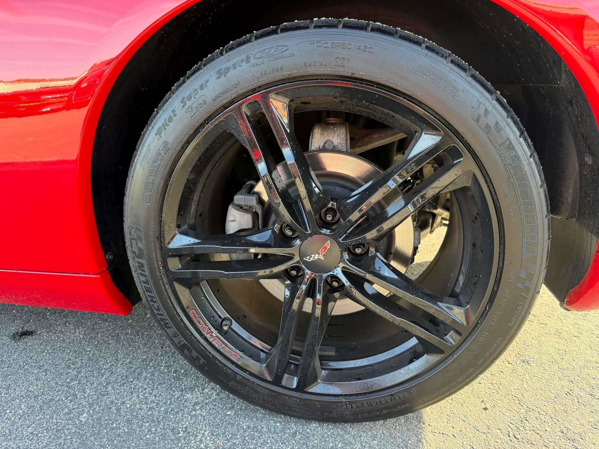 Used 2005 Chevrolet Corvette Coupe w/ Preferred Equipment Group image 31