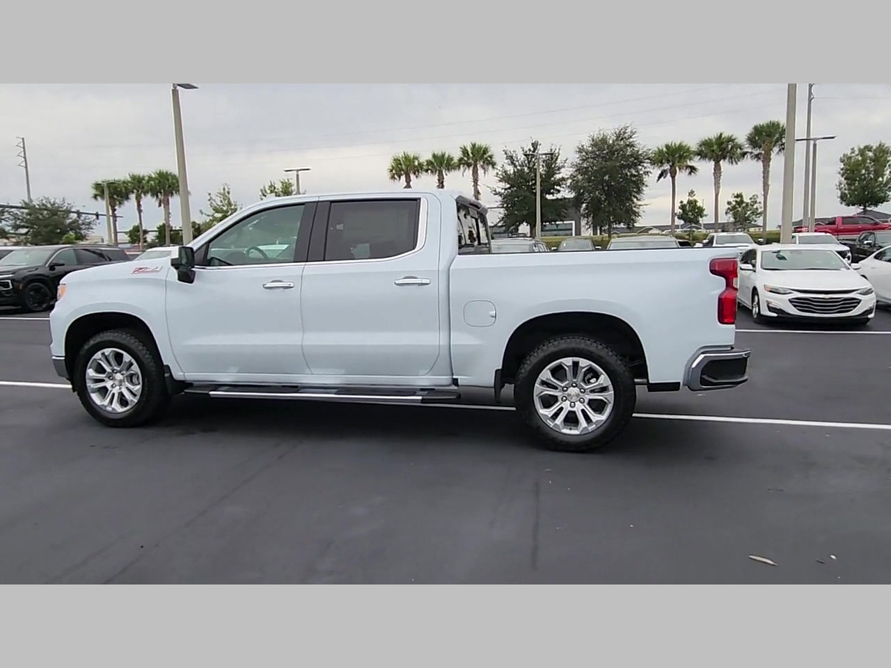 New 2026 Chevrolet Silverado 1500 LTZ w/ Z71 Off-Road Package image 19