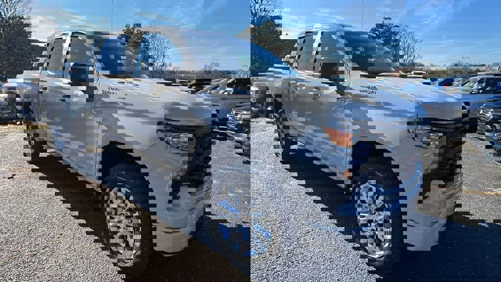 New 2026 Chevrolet Silverado 1500 Custom image 3