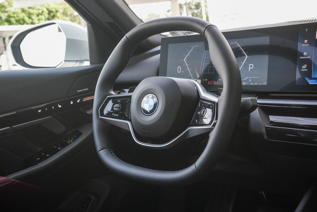 Used 2026 BMW 530i RWD image 15
