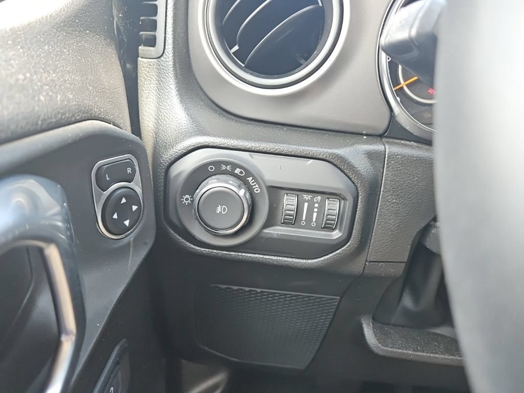 Used 2022 Jeep Wrangler Unlimited Sport AWD/4WD image 20