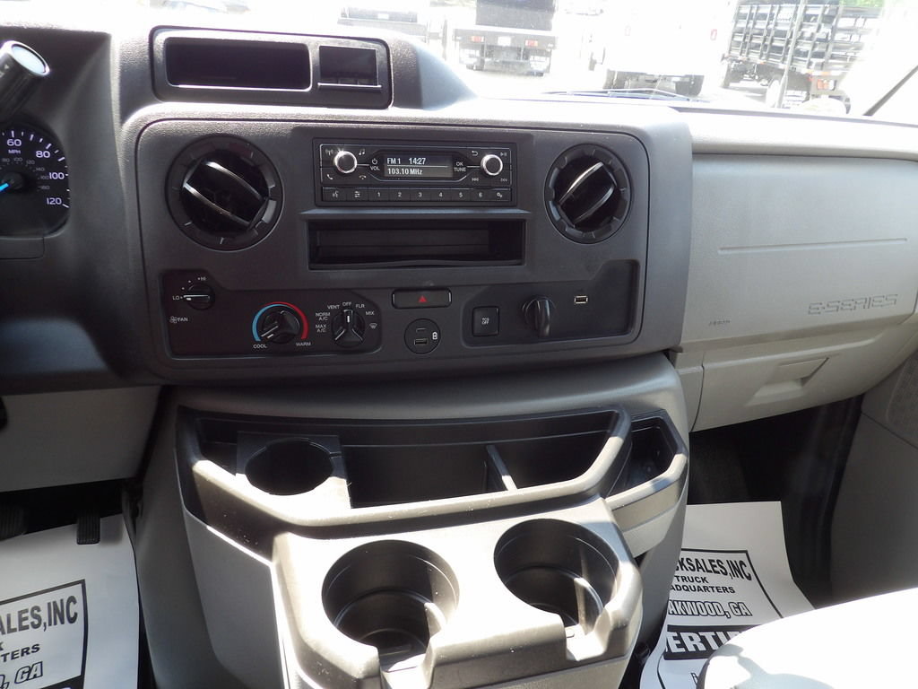 Used 2024 Ford E-450 and Econoline 450 Super Duty w/ Power Windows & Locks Group RWD image 22