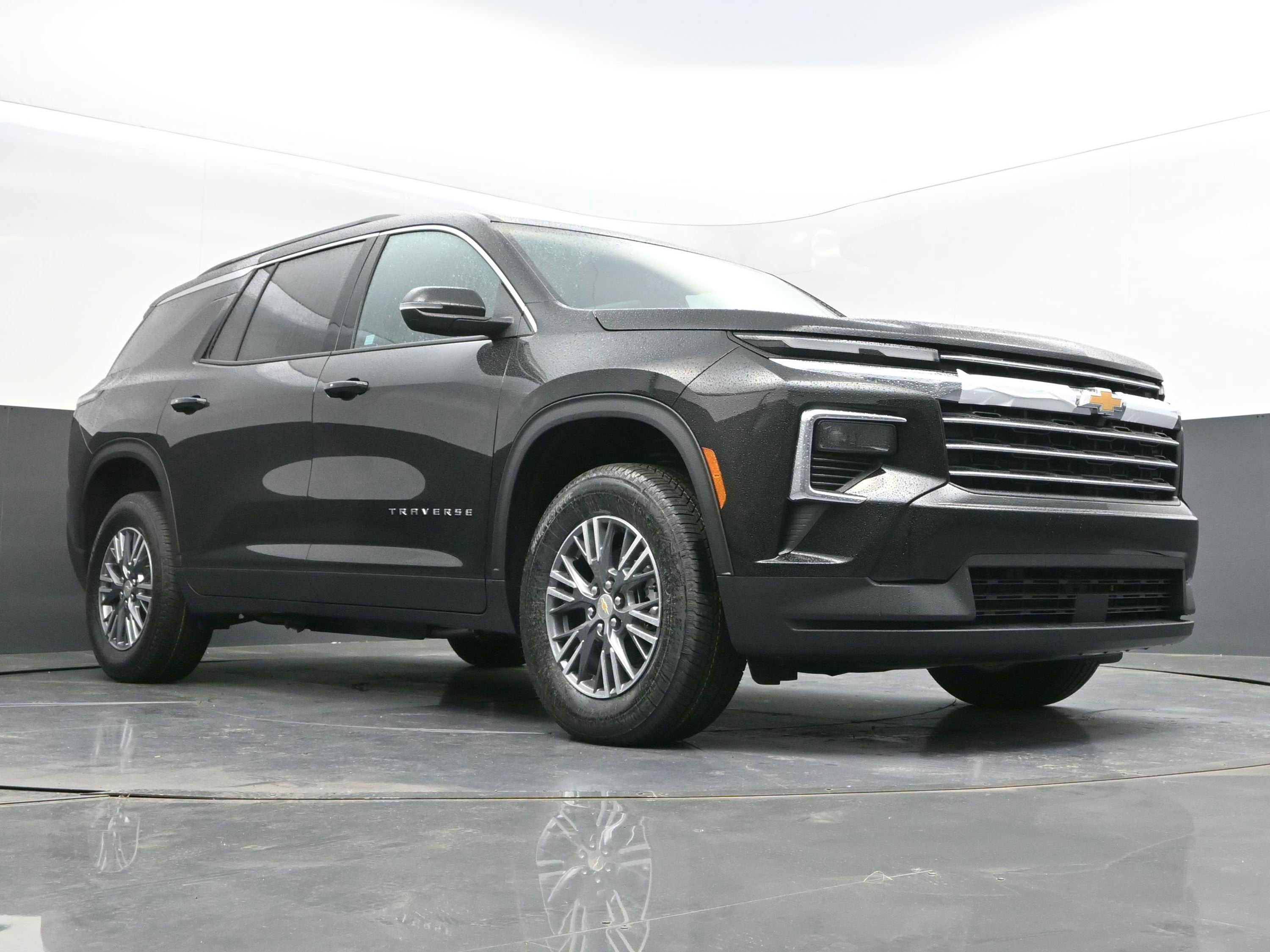 New 2026 Chevrolet Traverse LT FWD image 36