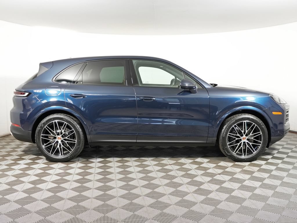 New 2026 Porsche Cayenne AWD/4WD image 8