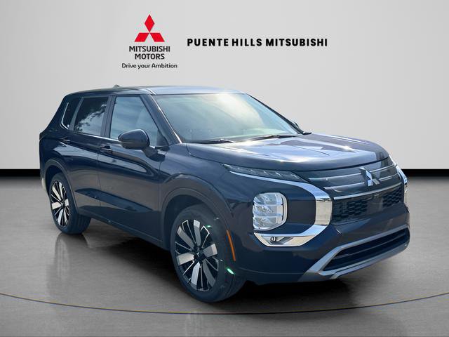 New 2026 Mitsubishi Outlander SE FWD image 3