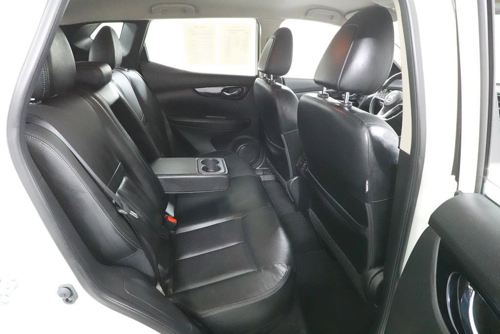 Used 2017 Nissan Rogue Sport SL FWD image 27