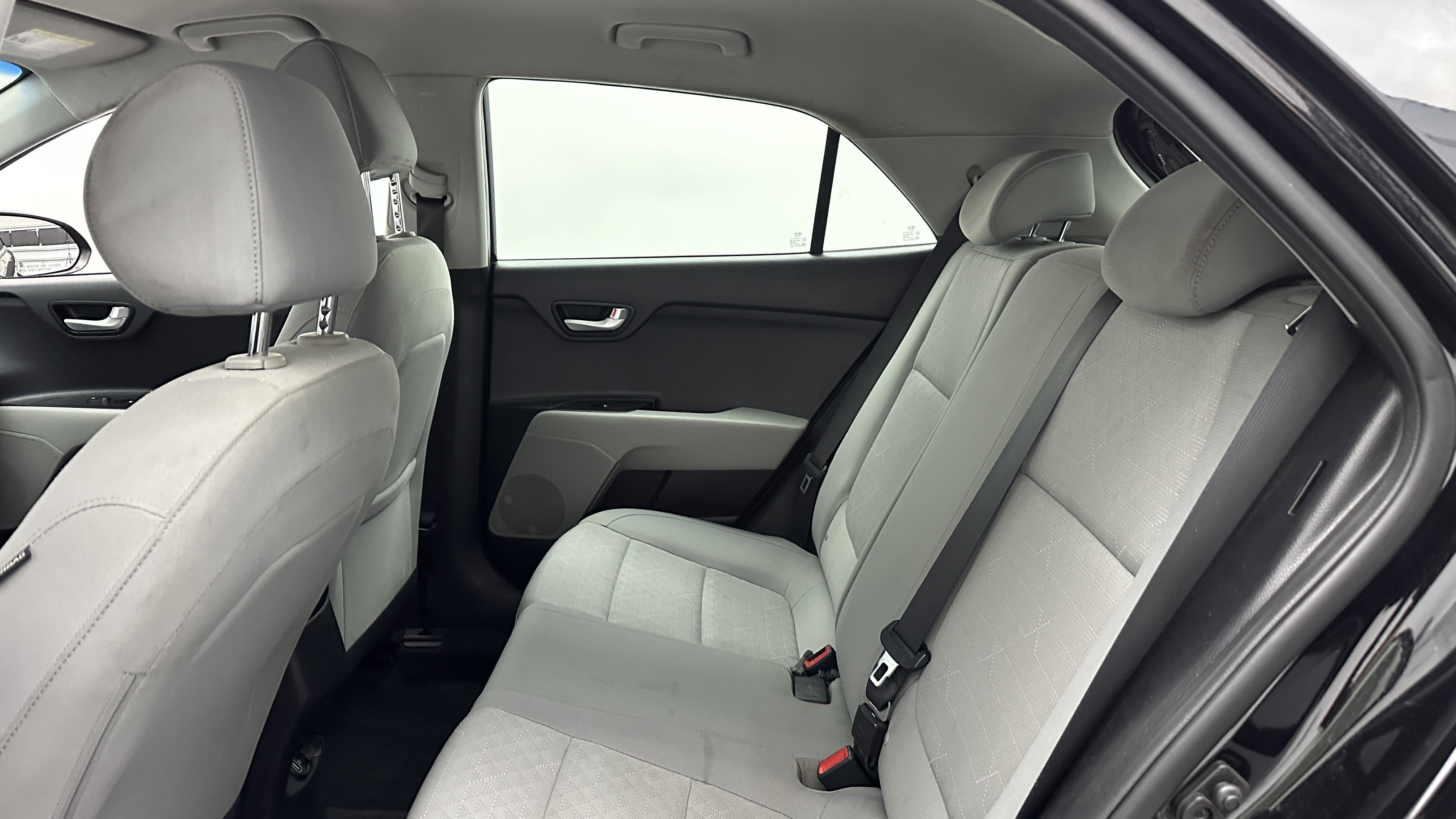 Used 2018 Kia Rio S image 25