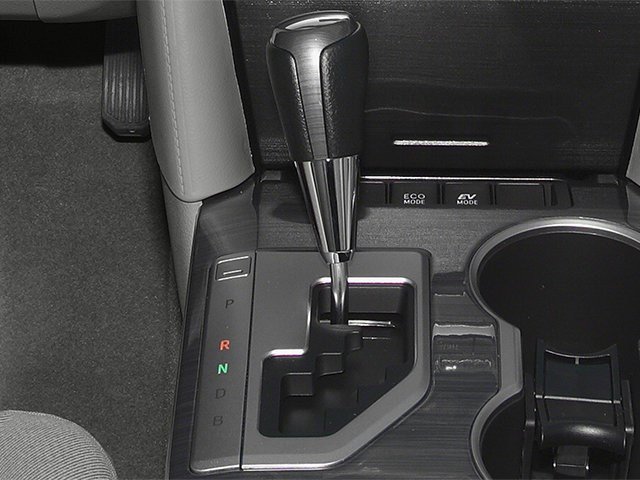 Used 2013 Toyota Camry XLE w/ Leather Pkg FWD image 11