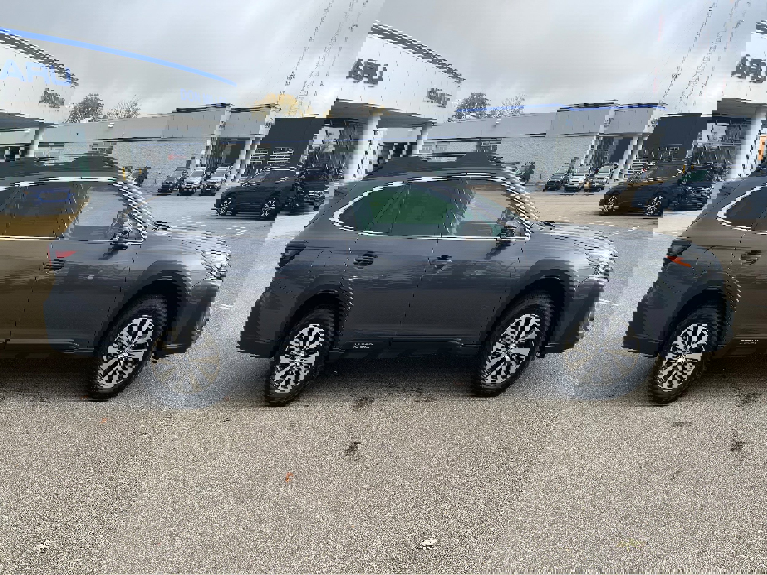 Certified 2025 Subaru Outback Premium w/ Popular Package #1A image 8