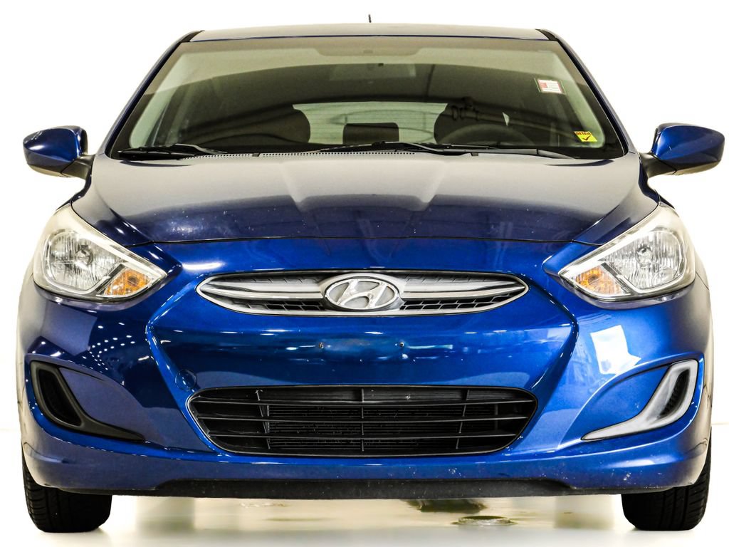 Used 2017 Hyundai Accent SE FWD image 2
