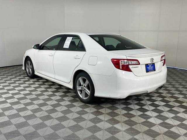 Used 2012 Toyota Camry SE FWD image 13