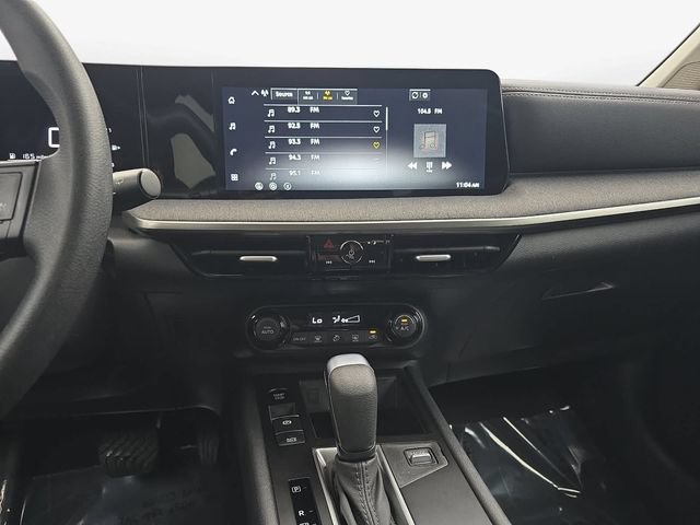Used 2026 Nissan Kicks SV FWD image 20