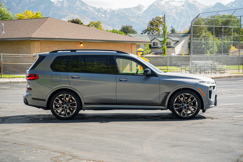Certified 2025 BMW X7 M60i image 4