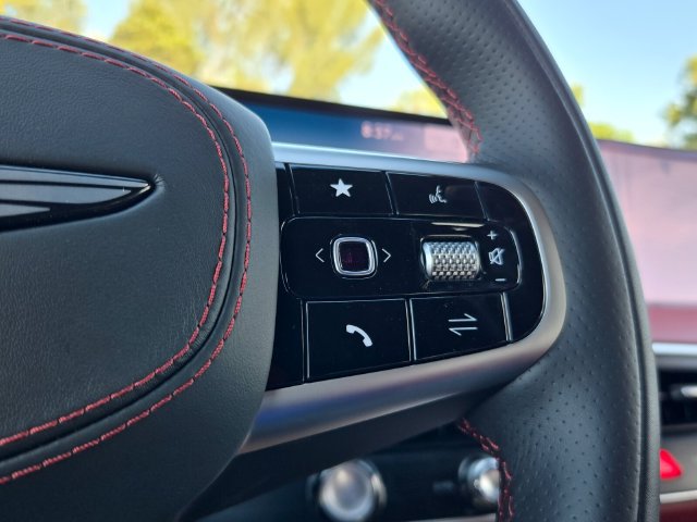 New 2027 Genesis GV70 2.5T Sport Prestige AWD/4WD image 12
