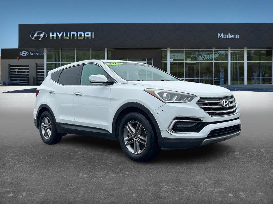 Used 2017 Hyundai Santa Fe Sport image 2