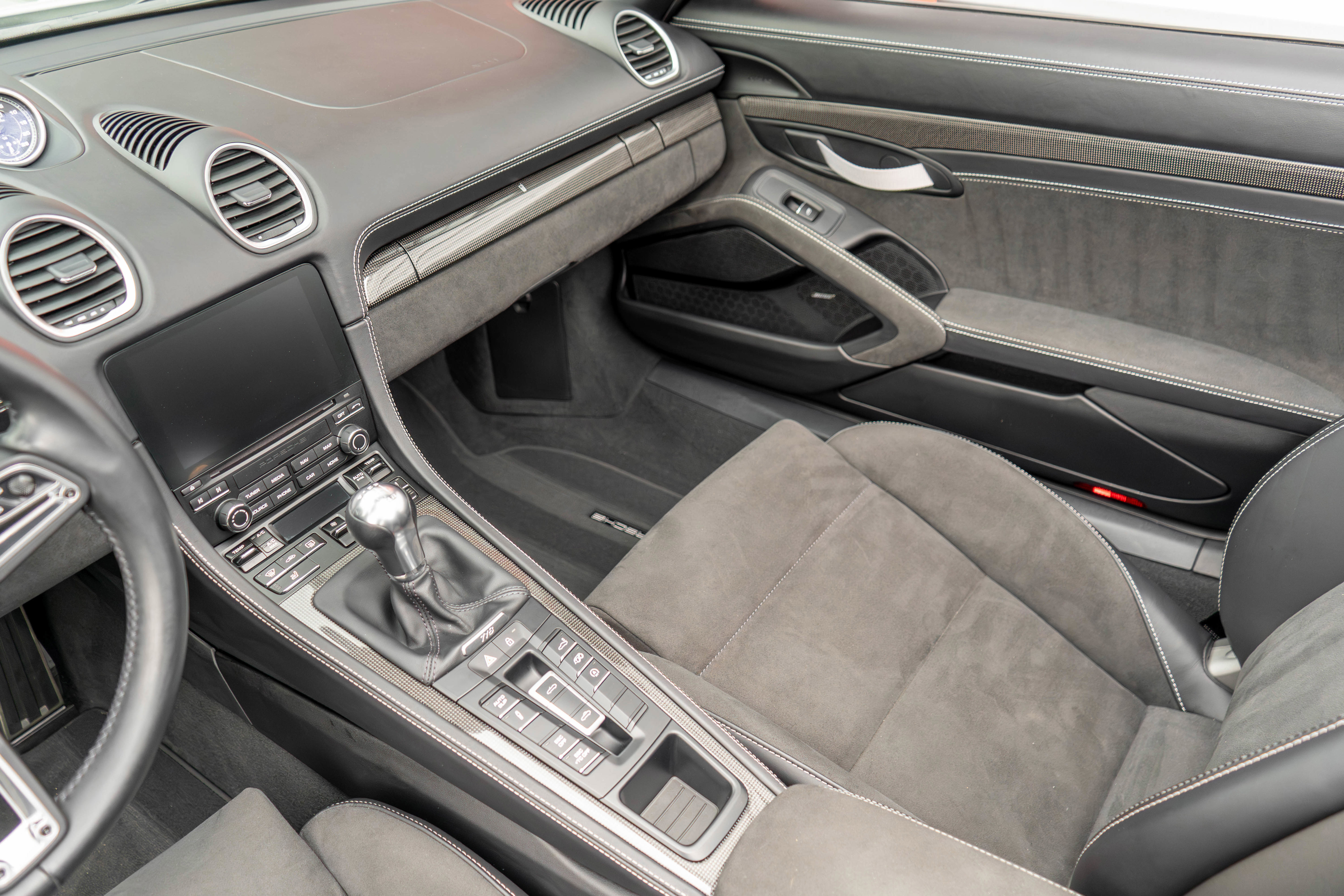 Used 2022 Porsche 718 Boxster Spyder w/ Light Design Package RWD image 16