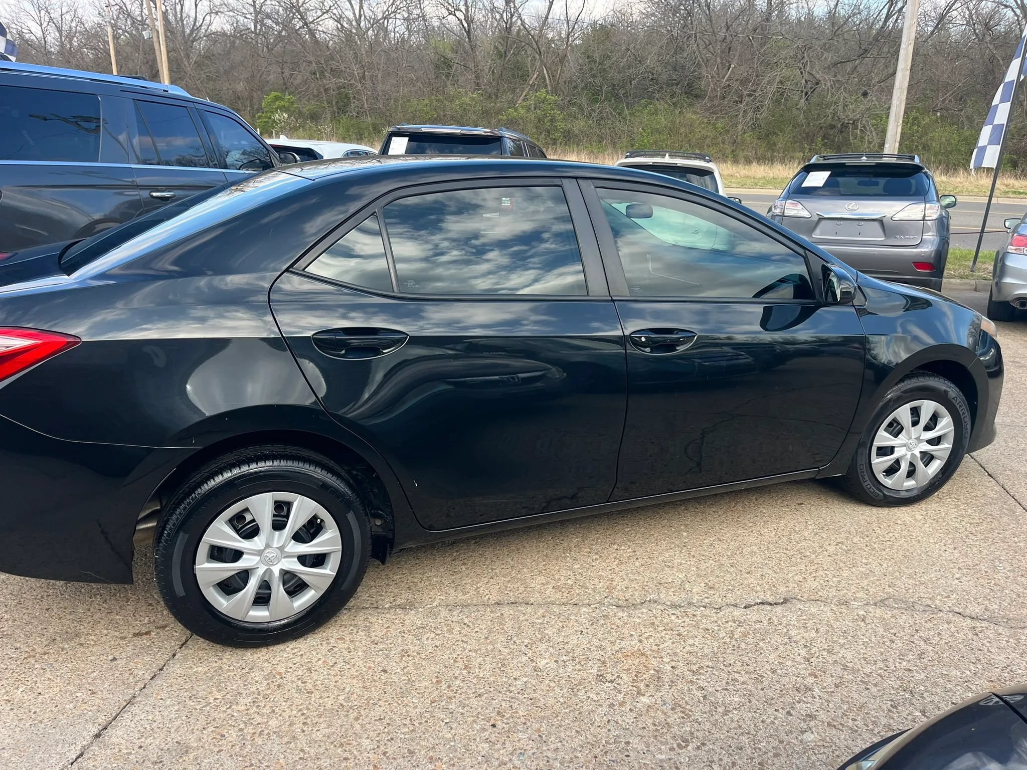 Used 2019 Toyota Corolla L FWD image 7