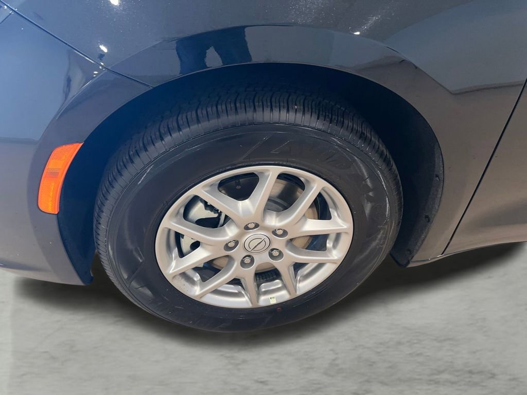 Used 2026 Chrysler Pacifica Select FWD image 8