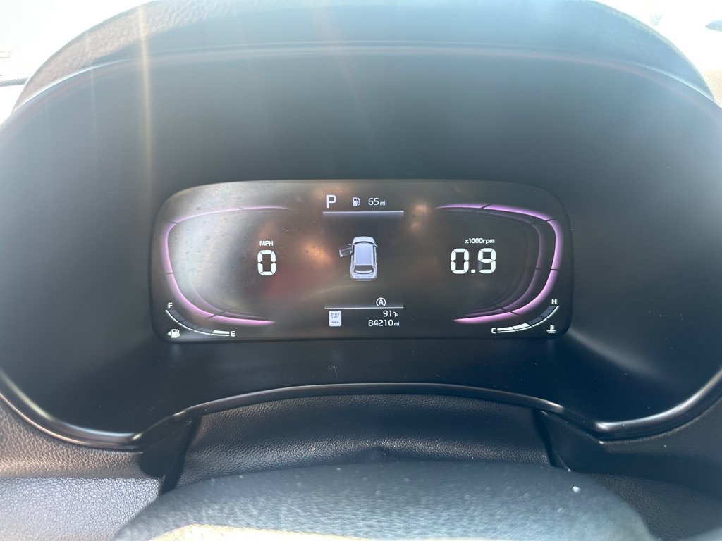 Used 2023 Kia Soul LX w/ LX Technology Package FWD image 18